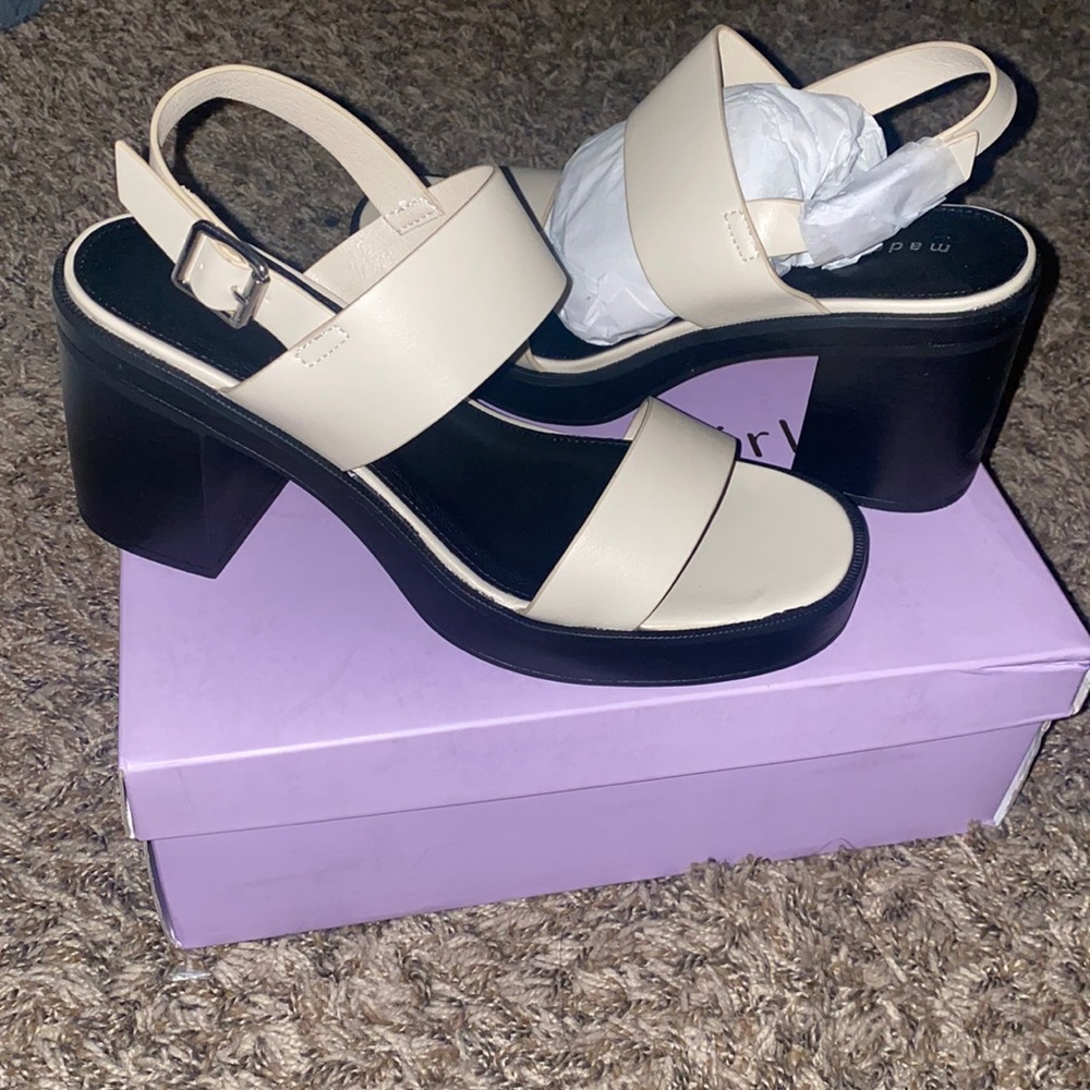 Steve Madden sandal